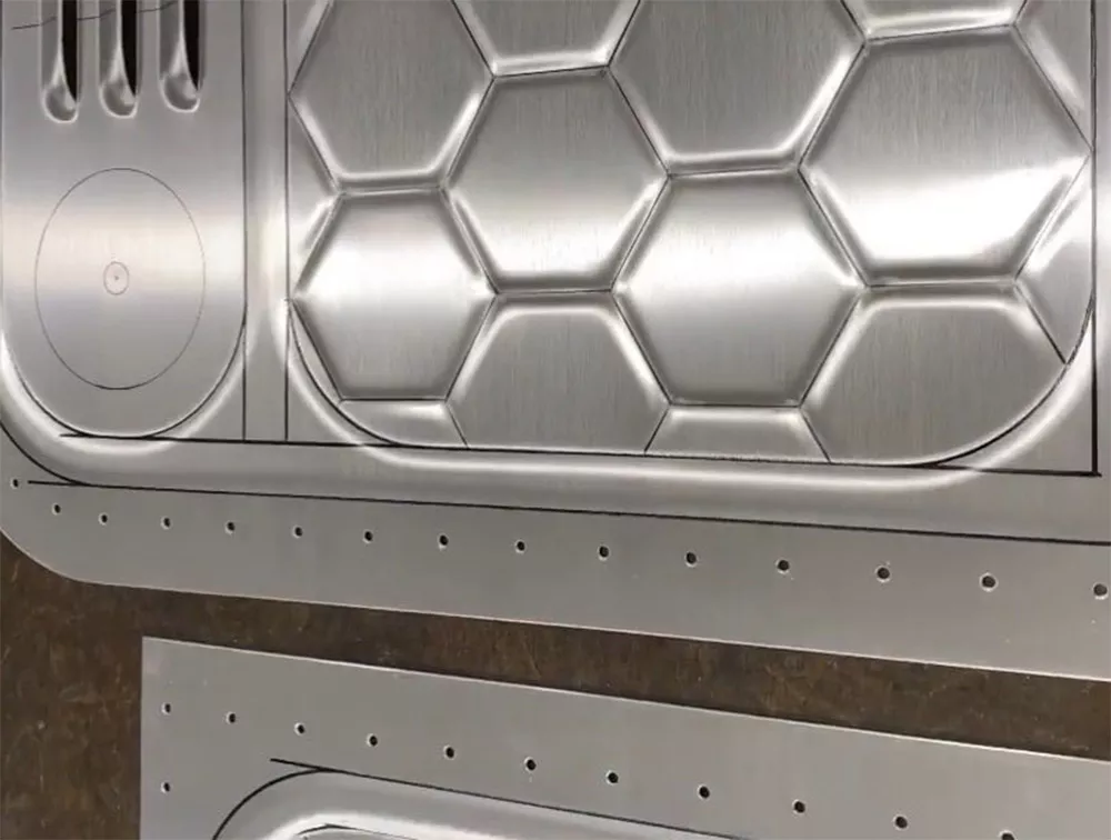 مواد بدنه خودرو - آلومینیوم